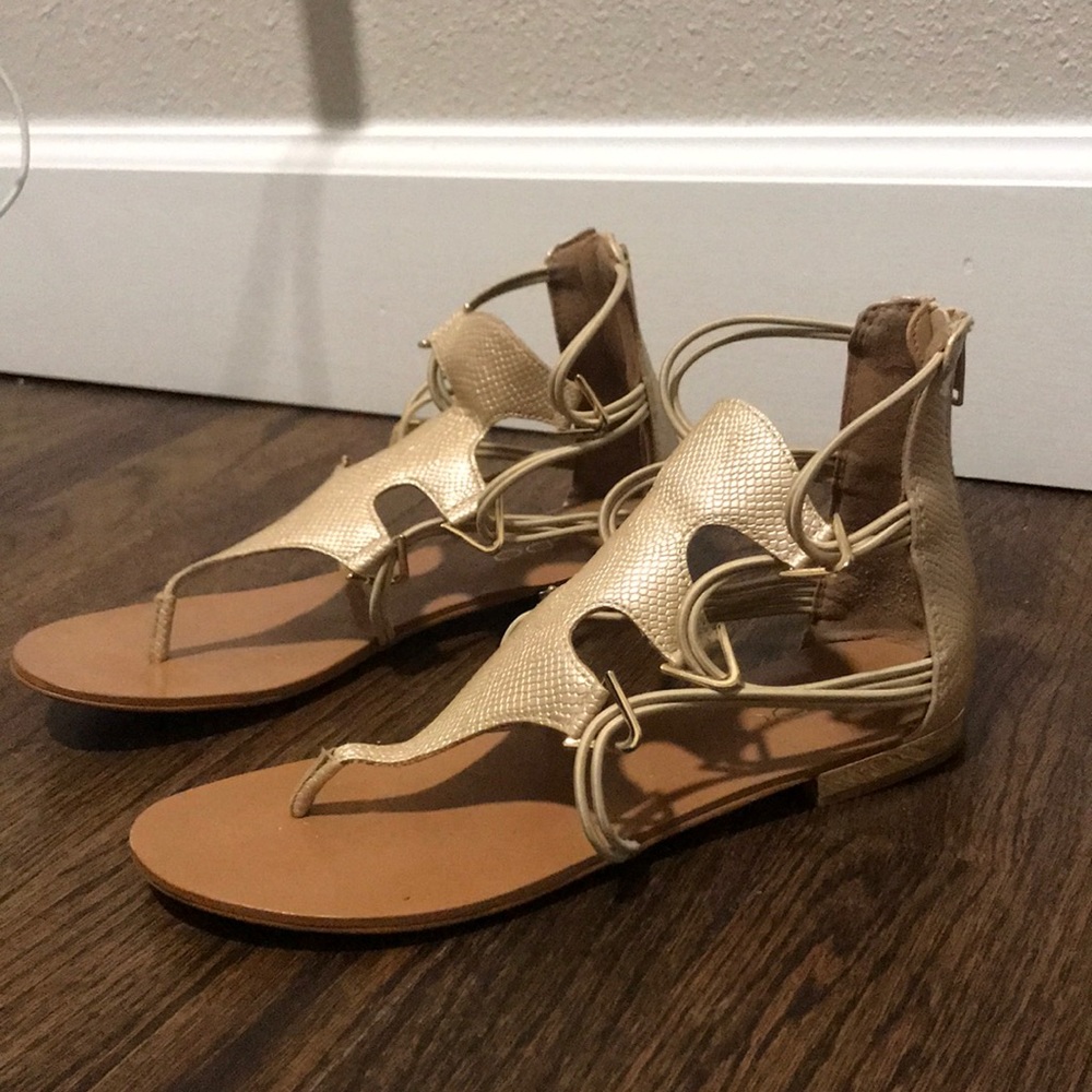 Holder gladiator sandals from Aldo!!
